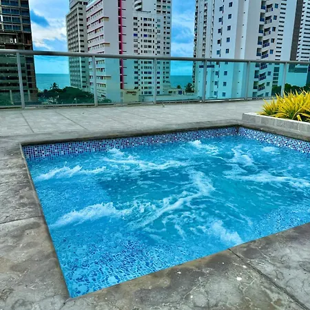 En Bocagrande Con Balcon Y Vista Al Mar Apartamento